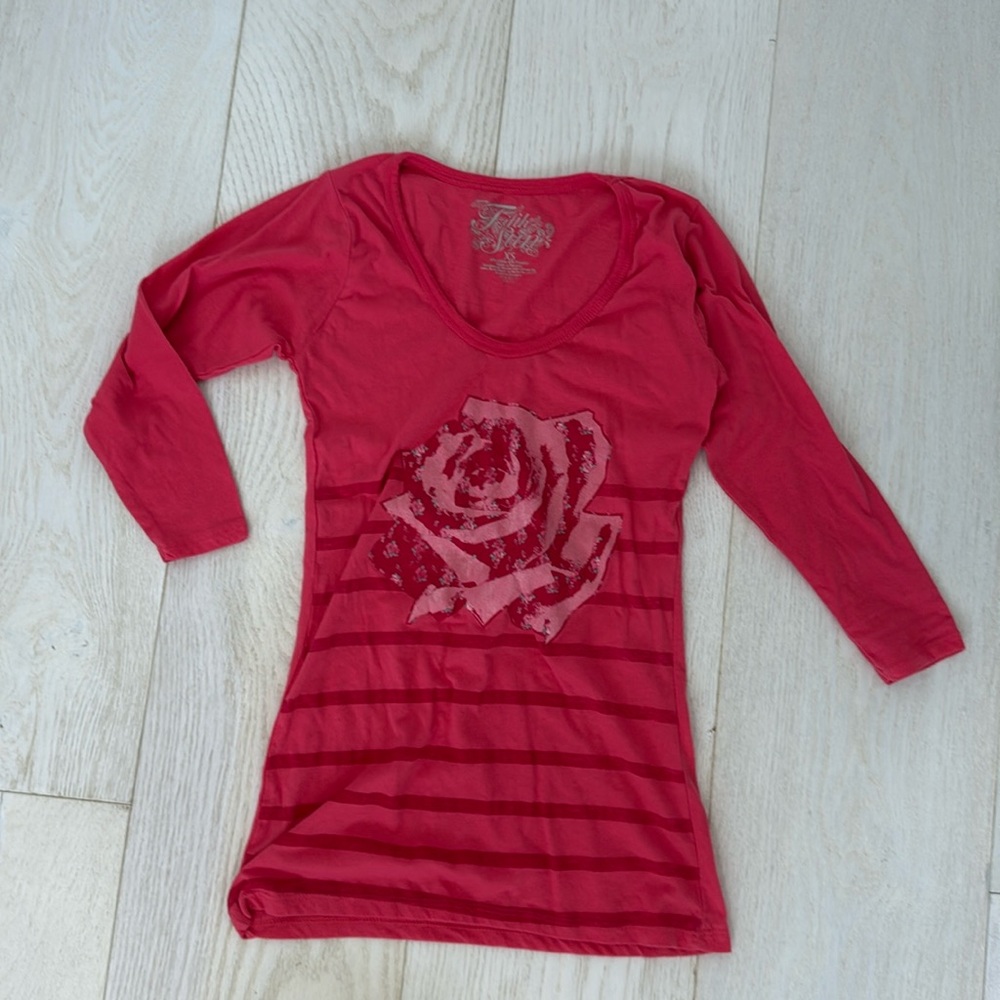 Fifth Sun Red Fitted Graphic Blouse
